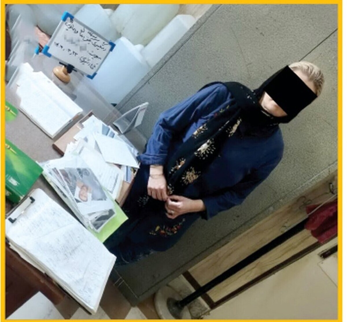 عکس | زنی که با جن ها زندگی میکرد دستگیر شد! عکس | زنی که با جن ها زندگی میکرد دستگیر شد!