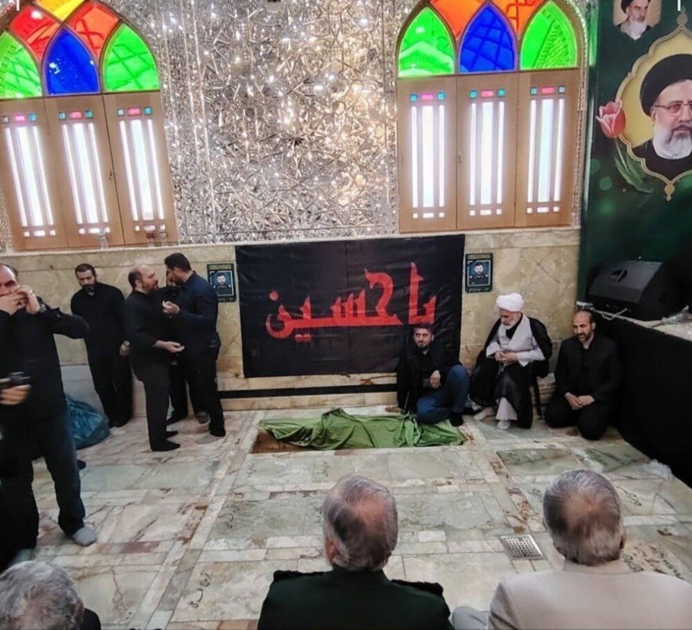 عکس | اولین تصویر از خاکسپاری سرتیم حفاظت رییس جمهور را ببینید! عکس | اولین تصویر از خاکسپاری سرتیم حفاظت رییس جمهور را ببینید!