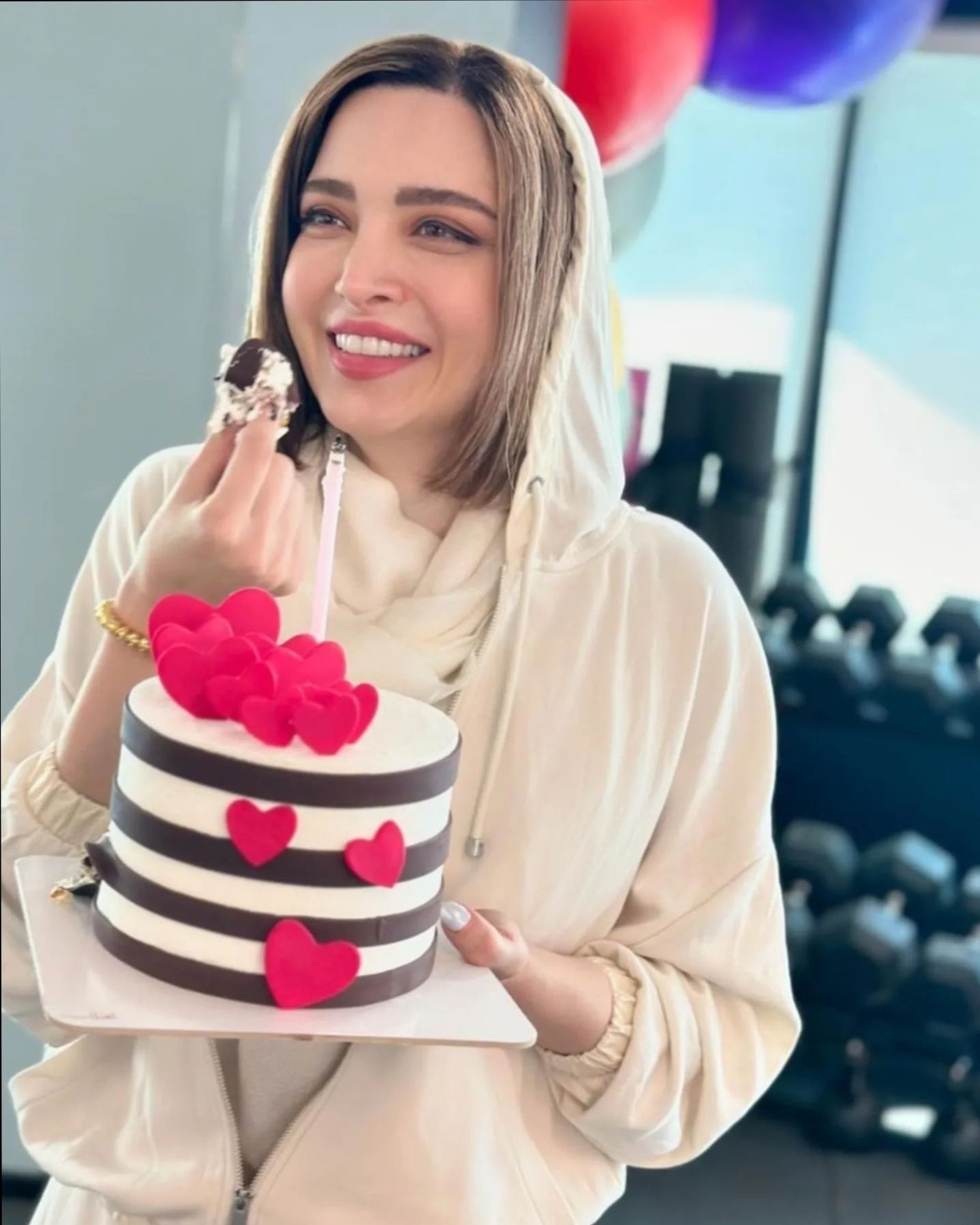 عکس | جشن تولد 43 سالگی بهنوش طباطبایی! عکس | جشن تولد 43 سالگی بهنوش طباطبایی!