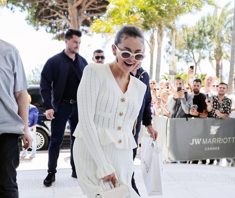 عکس | لباس سلنا گومز در کن توجهها را به خود جلب کرد عکس | لباس سلنا گومز در کن توجهها را به خود جلب کرد