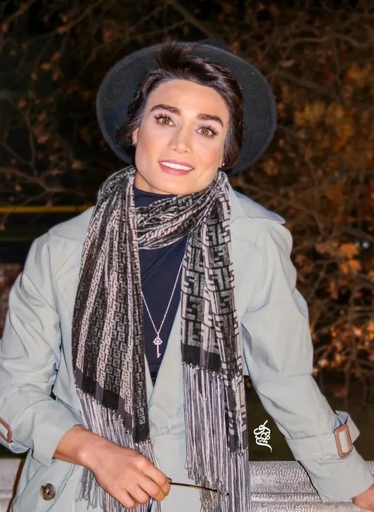 عکس | تینا آخوند تبار بالاخره تیپ زنانه زد! | تغییری عجیب و دور از ذهن!