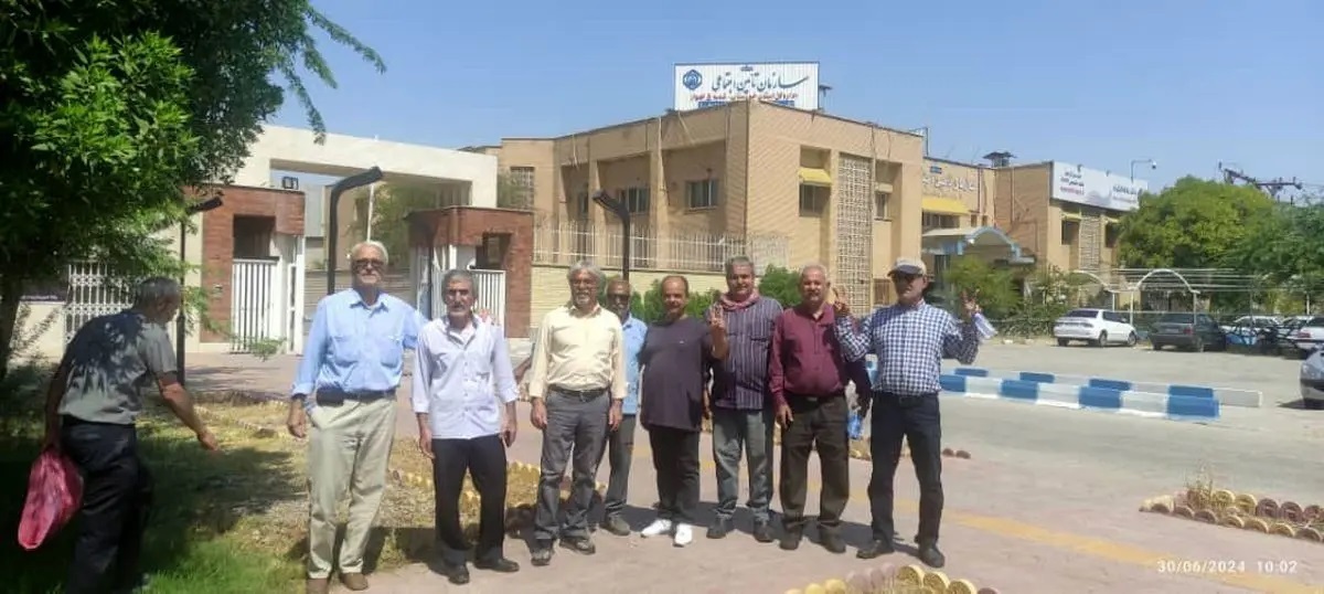 بازنشستگان کارگری تجمع کردند