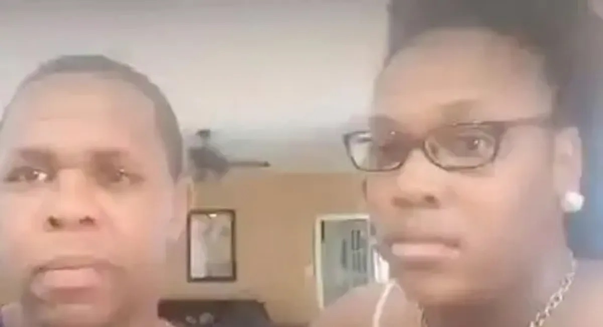 عکس | این زوج بعد از ۱۱ سال زندگی مشترک فهمیدند خواهر و برادرند! عکس | این زوج بعد از ۱۱ سال زندگی مشترک فهمیدند خواهر و برادرند!