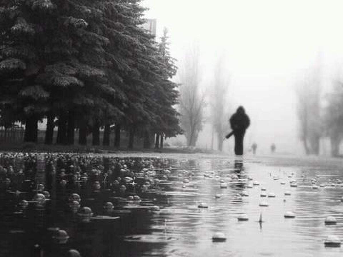 فایده‌های مهم پیاده‌روی در باران برای سلامت بدن