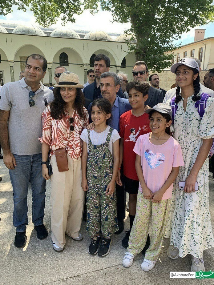 عکس | عکس های احمدی نژاد از سفر به ترکیه لو رفت!