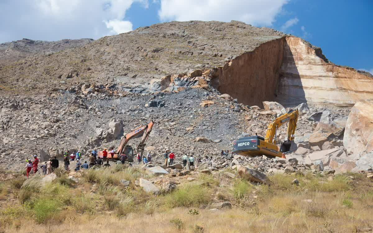 جزئیات جدید از حادثه تلخ ریزش معدن در شازند | جستجو ادامه دارد