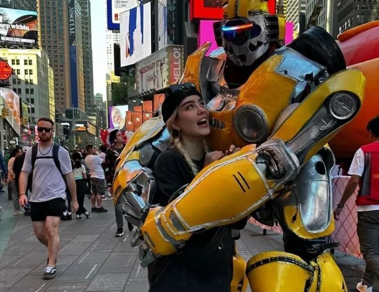 عکس | سحر قریشی بعد از رفتن به آمریکا تغییرات عجیبی کرده است!