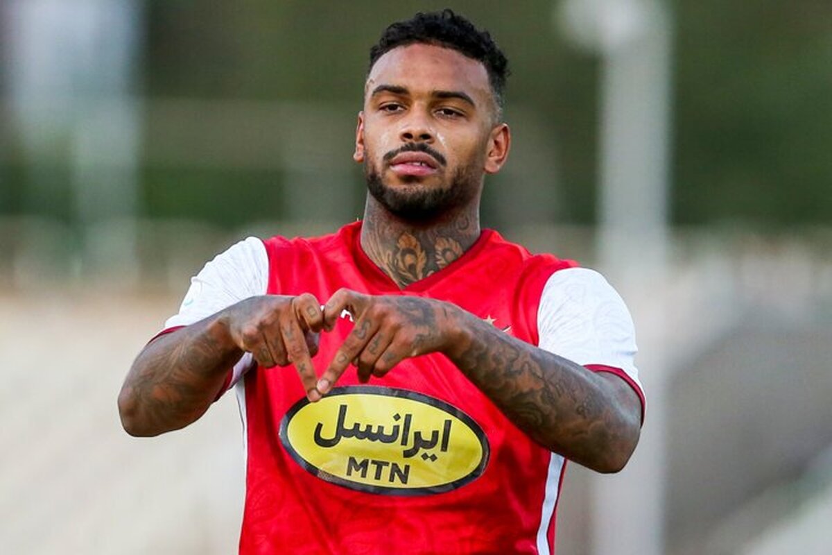 عکس | لوکادیا برای هواداران پرسپولیس پیغام فرستاد!