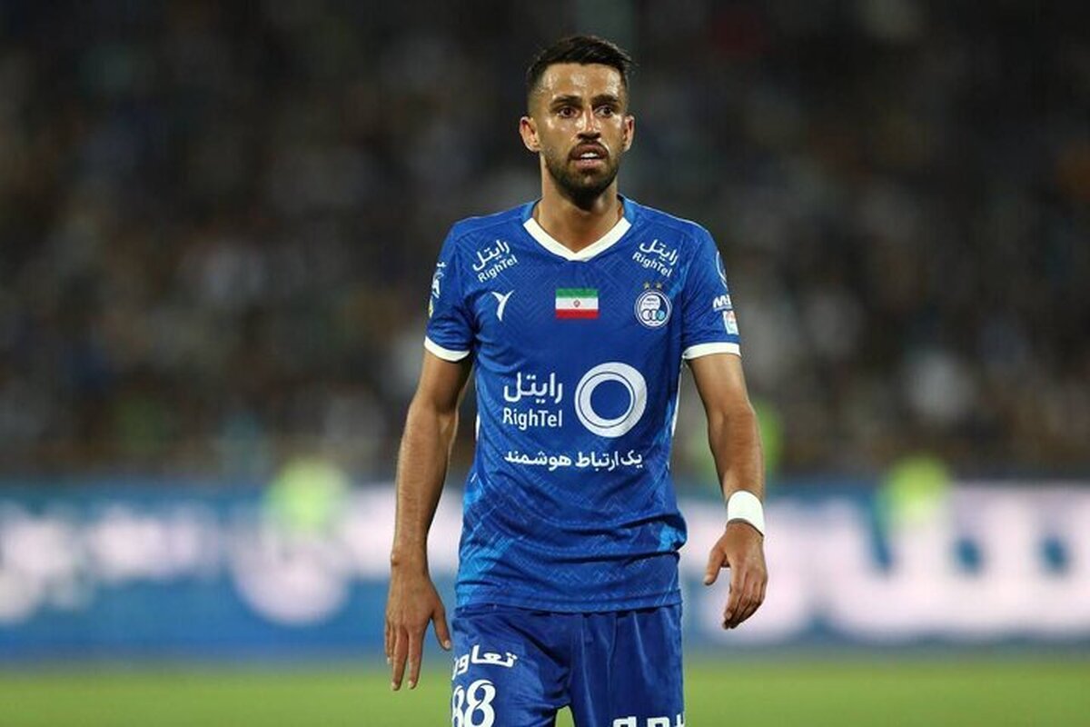 هافبک محبوب استقلال با پیشنهاد ۴۰ میلیاردی روبه رو شد!