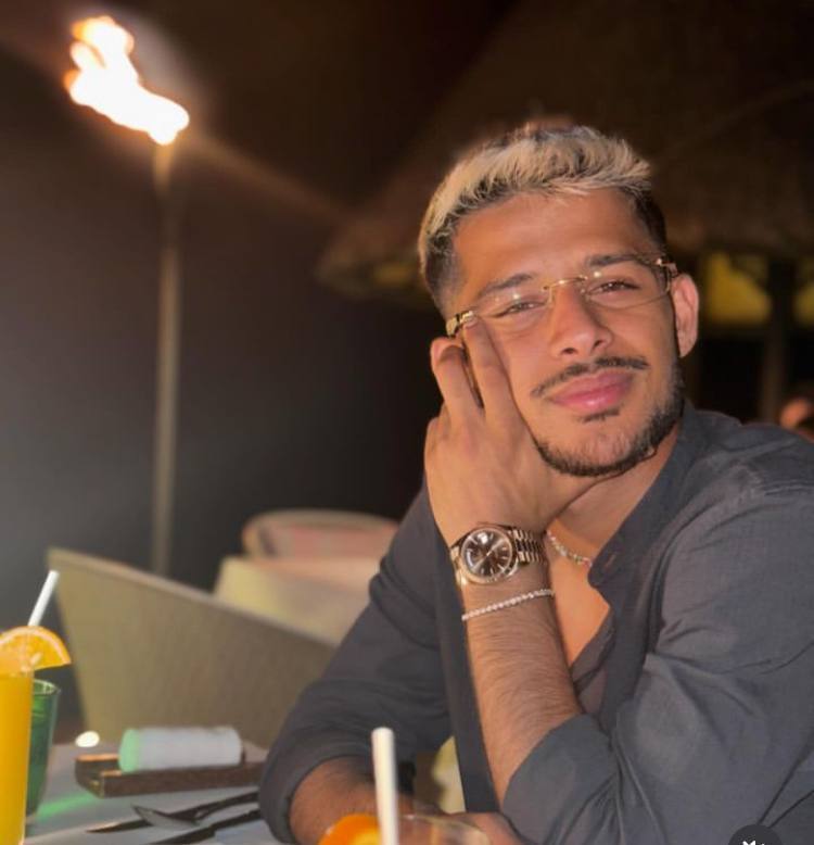 عکس | مهدی قایدی تابستان را در سواحل مالدیو به سر می‌برد!