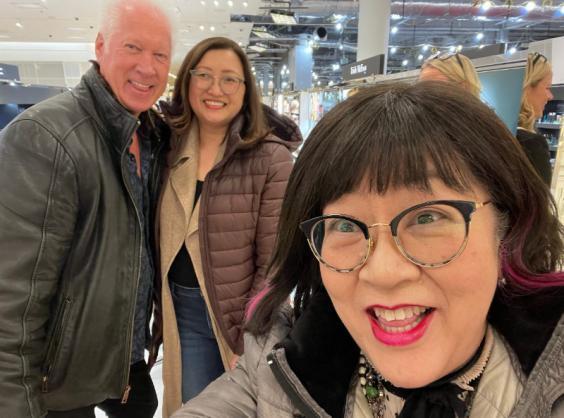 عکس | این زن چینی می‌تواند با ارواح صحبت کند!