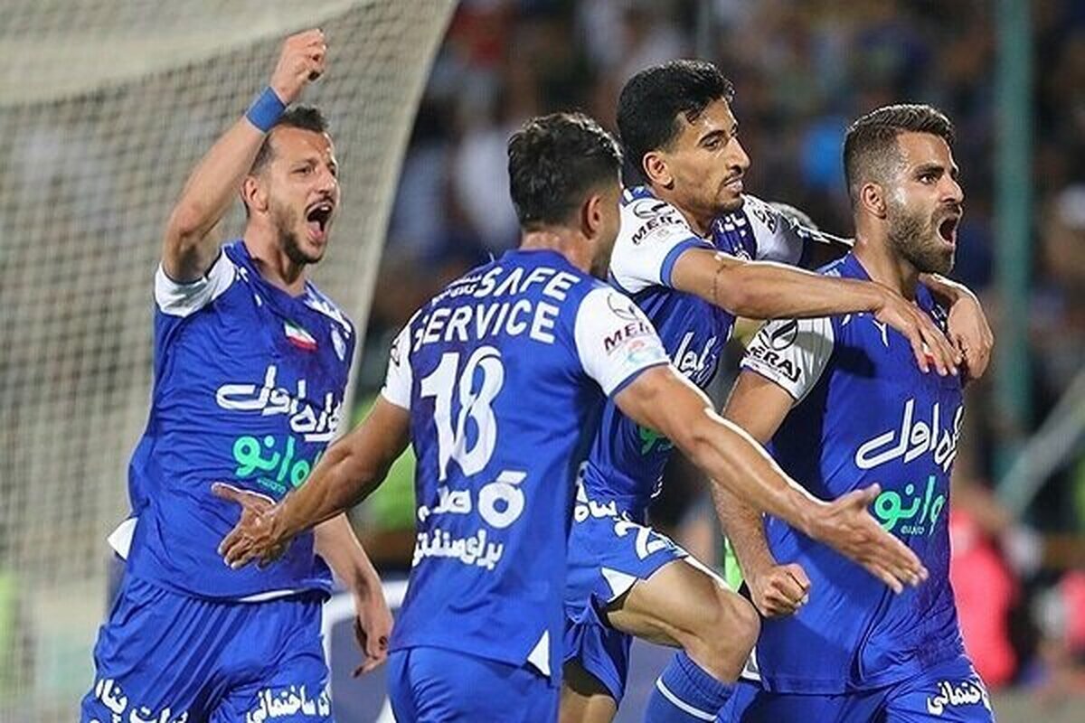 عکس | باشگاه استقلال لوگوی پرسپولیس را به رسمیت نشناخت!