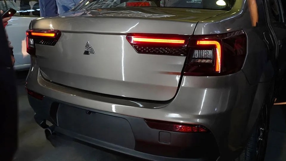 عکس | ال ۹۰ ایرانی با قیافه جدید دلبری میکند! عکس | ال ۹۰ ایرانی با قیافه جدید دلبری میکند!