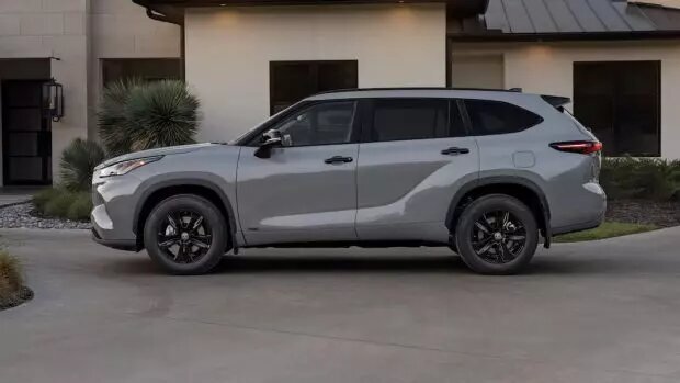 عکس | تویوتای شاسی بلند به زودی به ایران میآید! عکس | تویوتای شاسی بلند به زودی به ایران میآید!