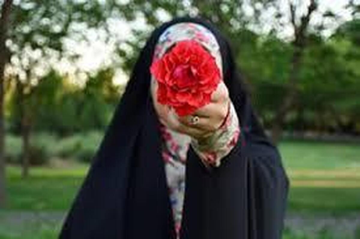ویدیو | تبلیغ جنجالی چادر با آرایش غلیظ!