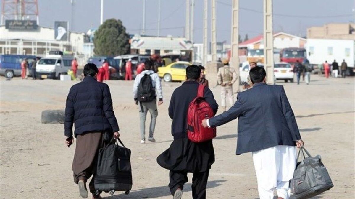 عملیات خروج اتباع غیرمجاز از کشور | خروج صد‌ها هزار نفر در سال جاری