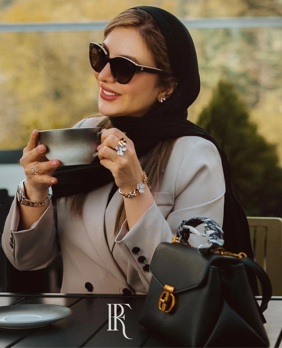 عکس | تصاویر این خانم بازیگر با مدلها مو نمیزند! عکس | تصاویر این خانم بازیگر با مدلها مو نمیزند!