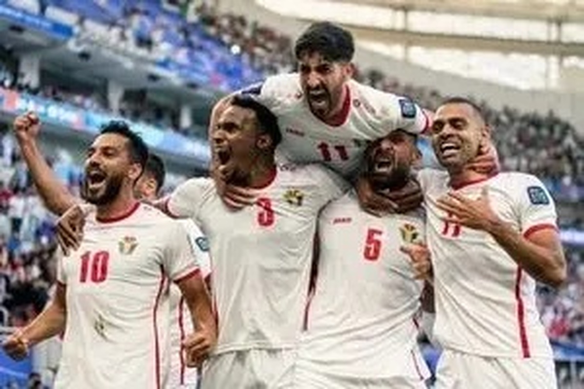 عکس | رونمایی از پیراهن تیم ملی فوتبال برای بازی مقابل کره شمالی