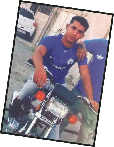 عکس | قتل با ضربههای وحشتناک چاقو در مشهد! | قاتل فراری را پیدا کنید! عکس | قتل با ضربههای وحشتناک چاقو در مشهد! | قاتل فراری را پیدا کنید!