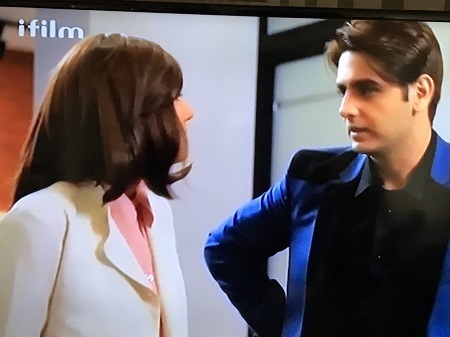 عکس | گلوریا هاردی بدون روسری در تلویزیون ظاهر شد! عکس | گلوریا هاردی بدون روسری در تلویزیون ظاهر شد!