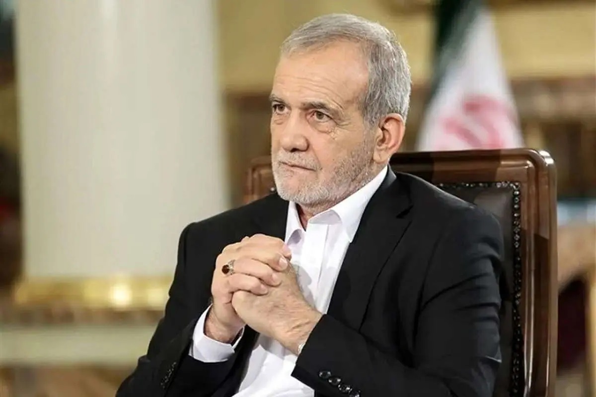 پزشکیان وارد دانشگاه شریف شد