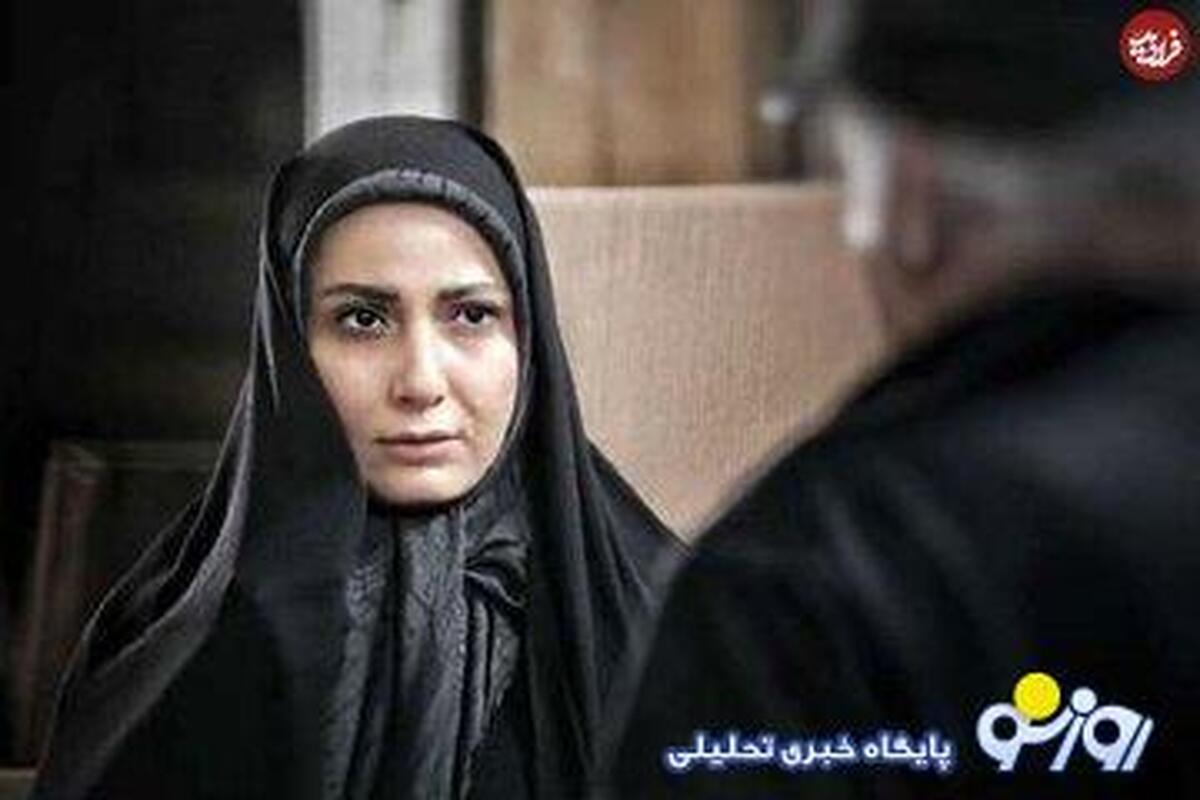 عکس | بازیگر سریال دلنوازان بعد از ۱۵ سال با استایلی خاص در خیابان‌های ترکیه!