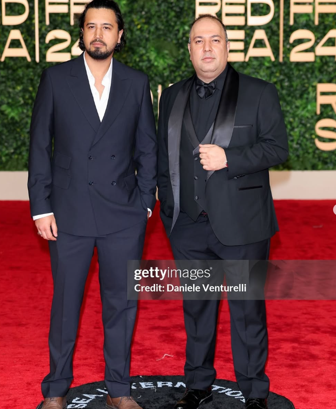 عکس | خوشحالی باورنکردنی علی اوجی در کنار جورجینا نامزد رونالدو!