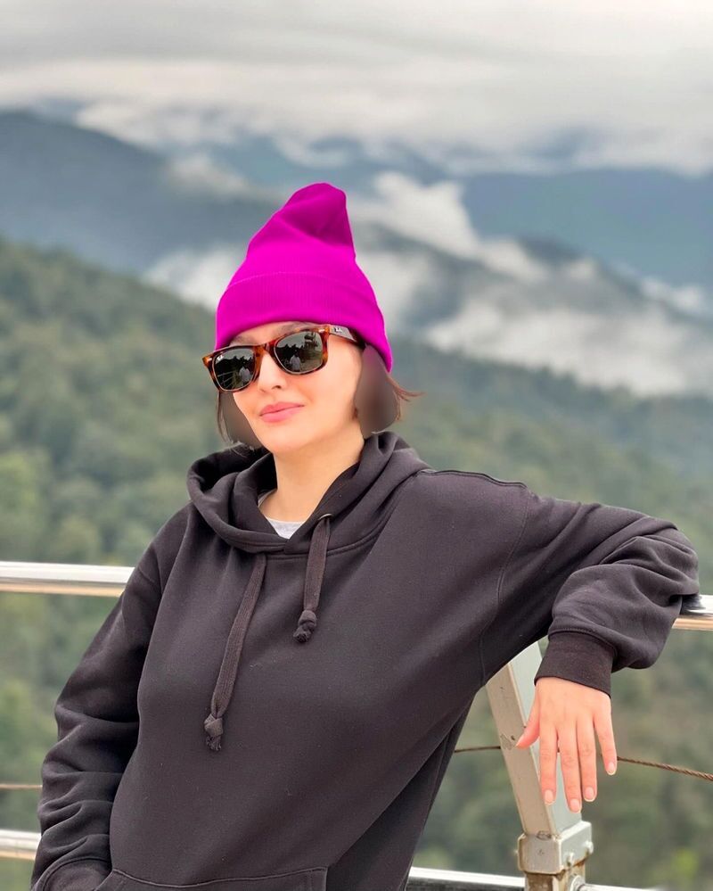 عکس | تصویر کراش پردیس احمدیه روی صفحه عینکش لو رفت! عکس | تصویر کراش پردیس احمدیه روی صفحه عینکش لو رفت!