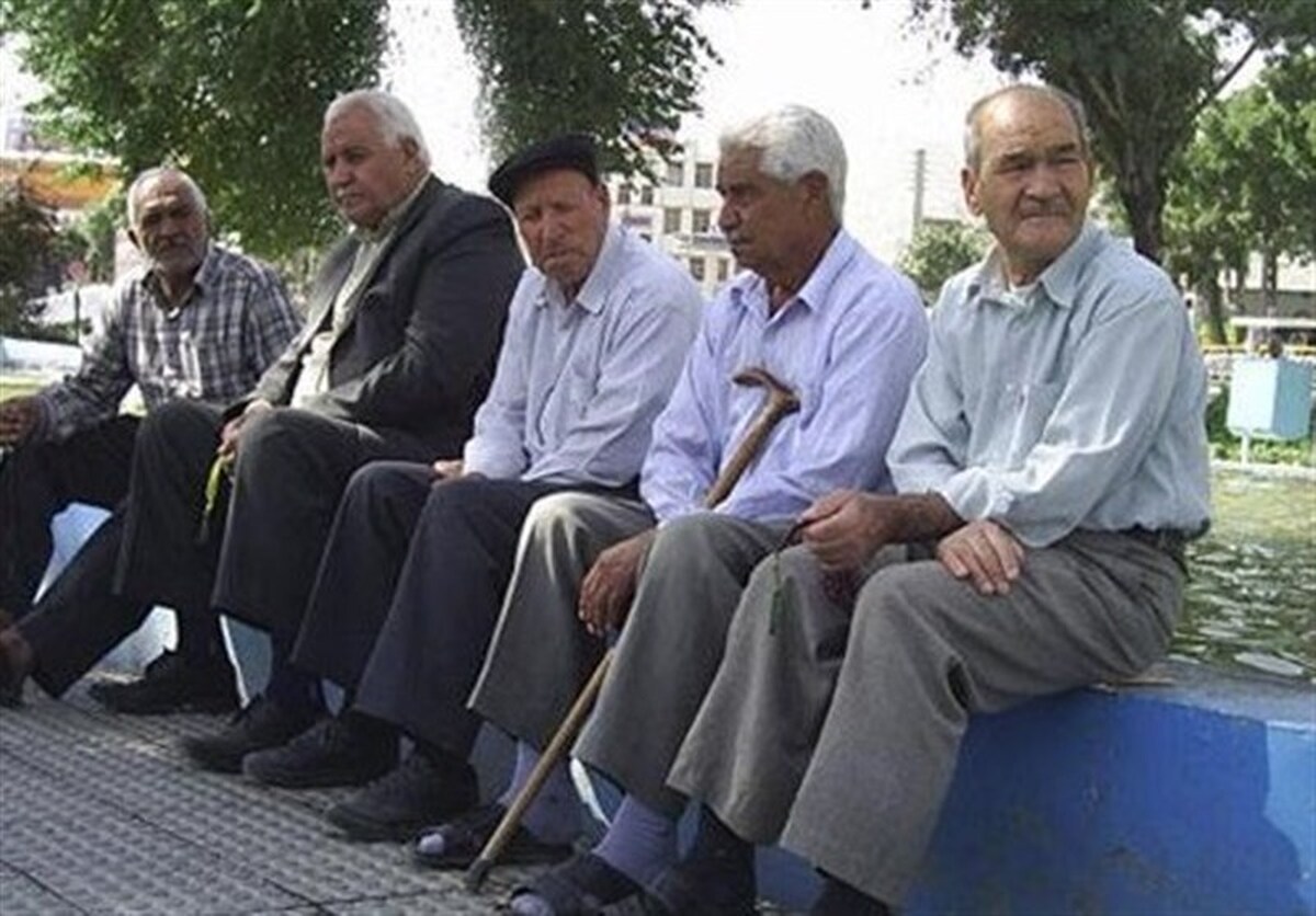 خبر مهم برای بازنشستگان | افزایش سقف تعهدات بیمه تکمیلی بازنشستگان