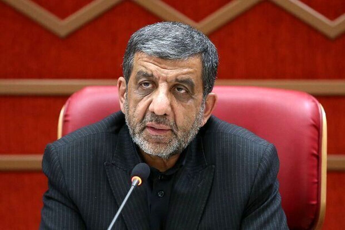 ویدئو | عزت الله ضرغامی همسرش را با اسمی عجیب در گوشی ذخیره کرده!