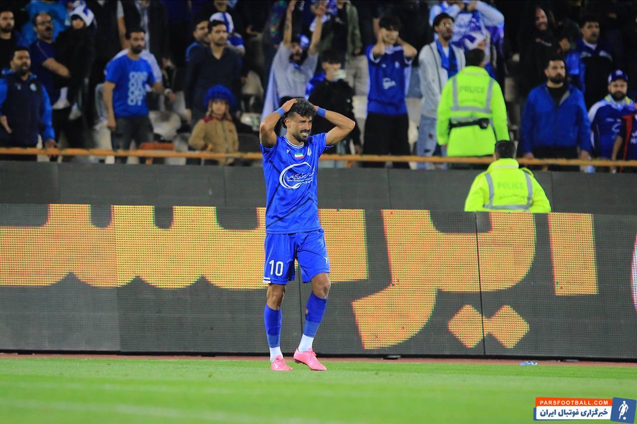 عکس | حرکت جنجالی رامین رضاییان پس از تساوی تلخ استقلال مقابل خیبر