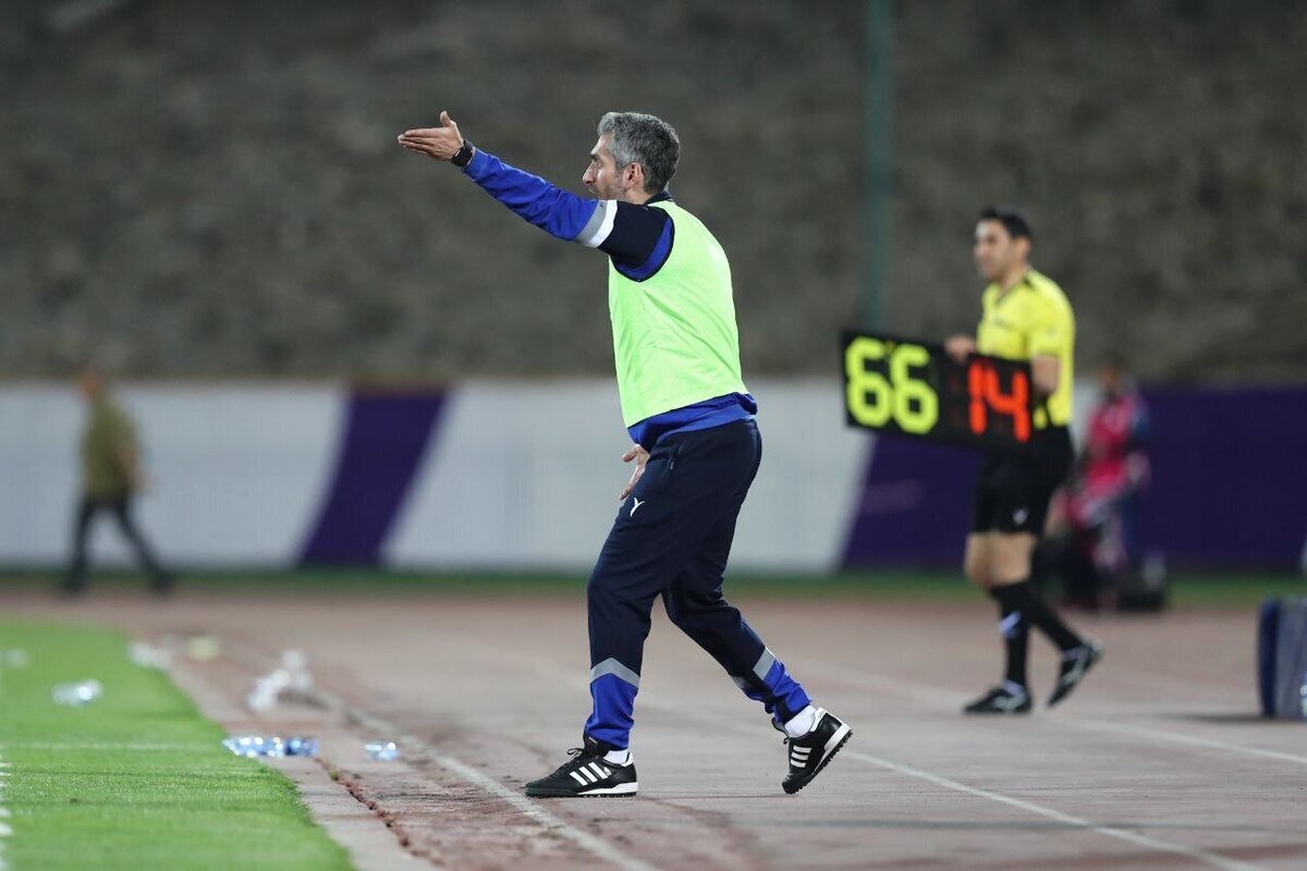 عکس | هیجانات خاص مجتبی جباری در اولین بازی روی نیمکت استقلال سوژه خبرنگاران شد عکس | هیجانات خاص مجتبی جباری در اولین بازی روی نیمکت استقلال سوژه خبرنگاران شد