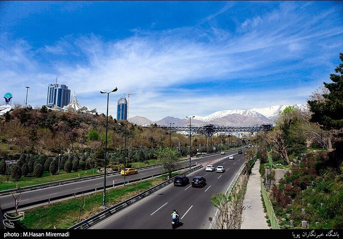 کیفیت هوای تهران امروز جمعه ۲۲ فروردین | هوا قابل قبول است