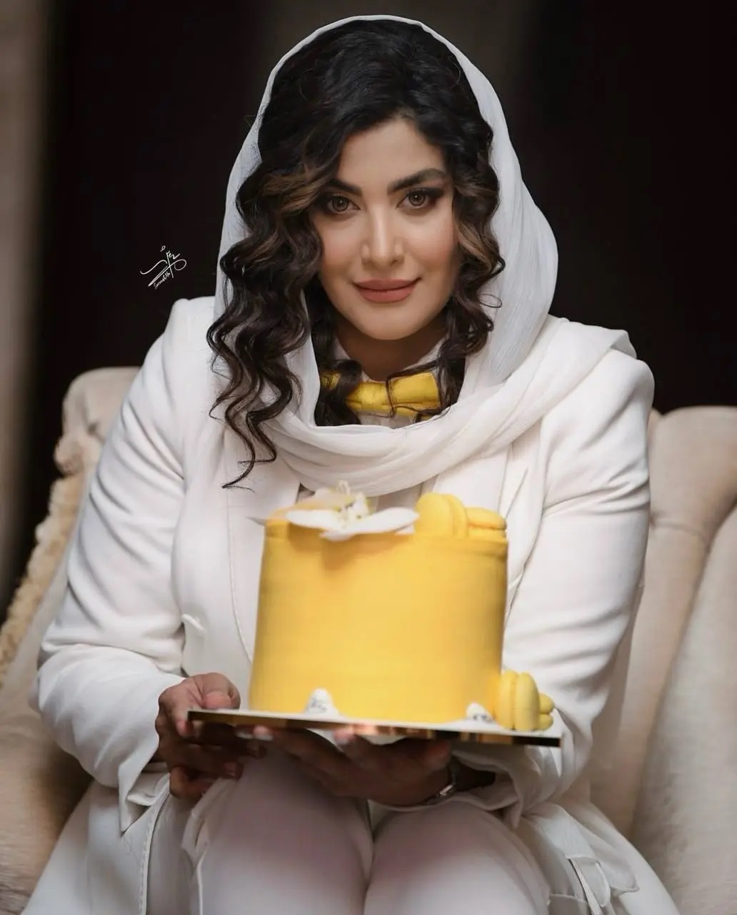 عکس | جشن تولد بهار قاسمی بازیگر و بازیکن قهار مافیا با استایلی شیک و جذاب عکس | جشن تولد بهار قاسمی بازیگر و بازیکن قهار مافیا با استایلی شیک و جذاب