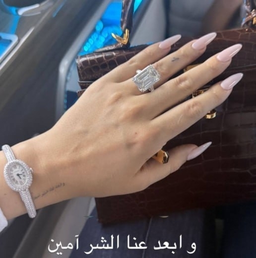 عکس | حلقه ازدواج گرانقیمت جورجینا با دعای چشم‌زخم خبرساز شد!