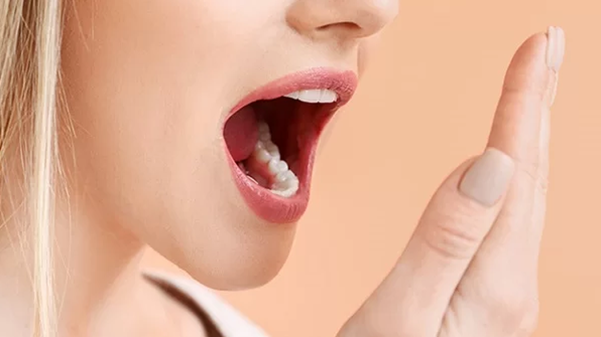 بوی بد دهان را چطور از بین ببریم ؟