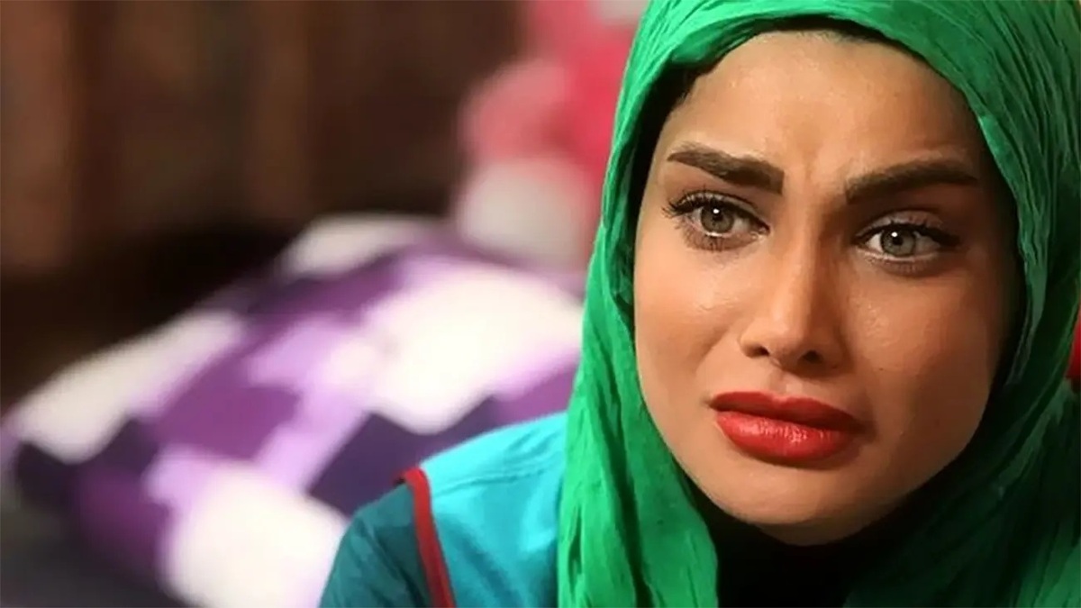 عکس | تصویر جدید و خاص تینا آخوندتبار کنار ساحل