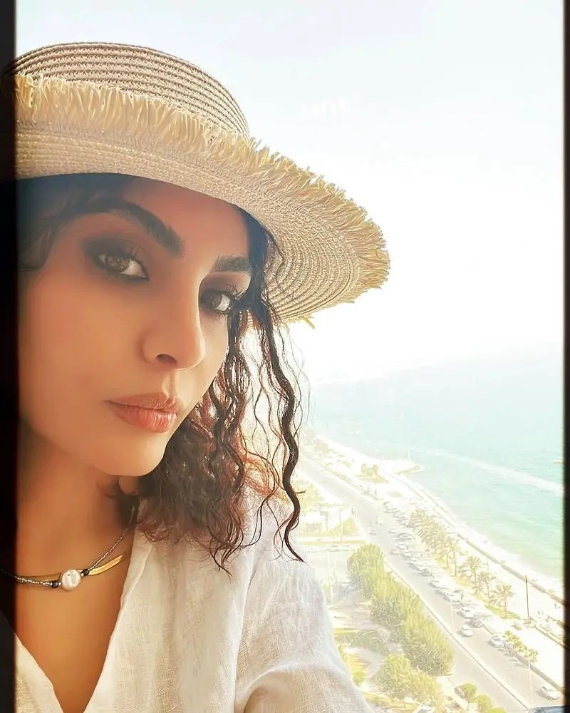 عکس | صحرا اسداللهی عکس های کاملا متفاوت از سفر خود منتشر کرد عکس | صحرا اسداللهی عکس های کاملا متفاوت از سفر خود منتشر کرد