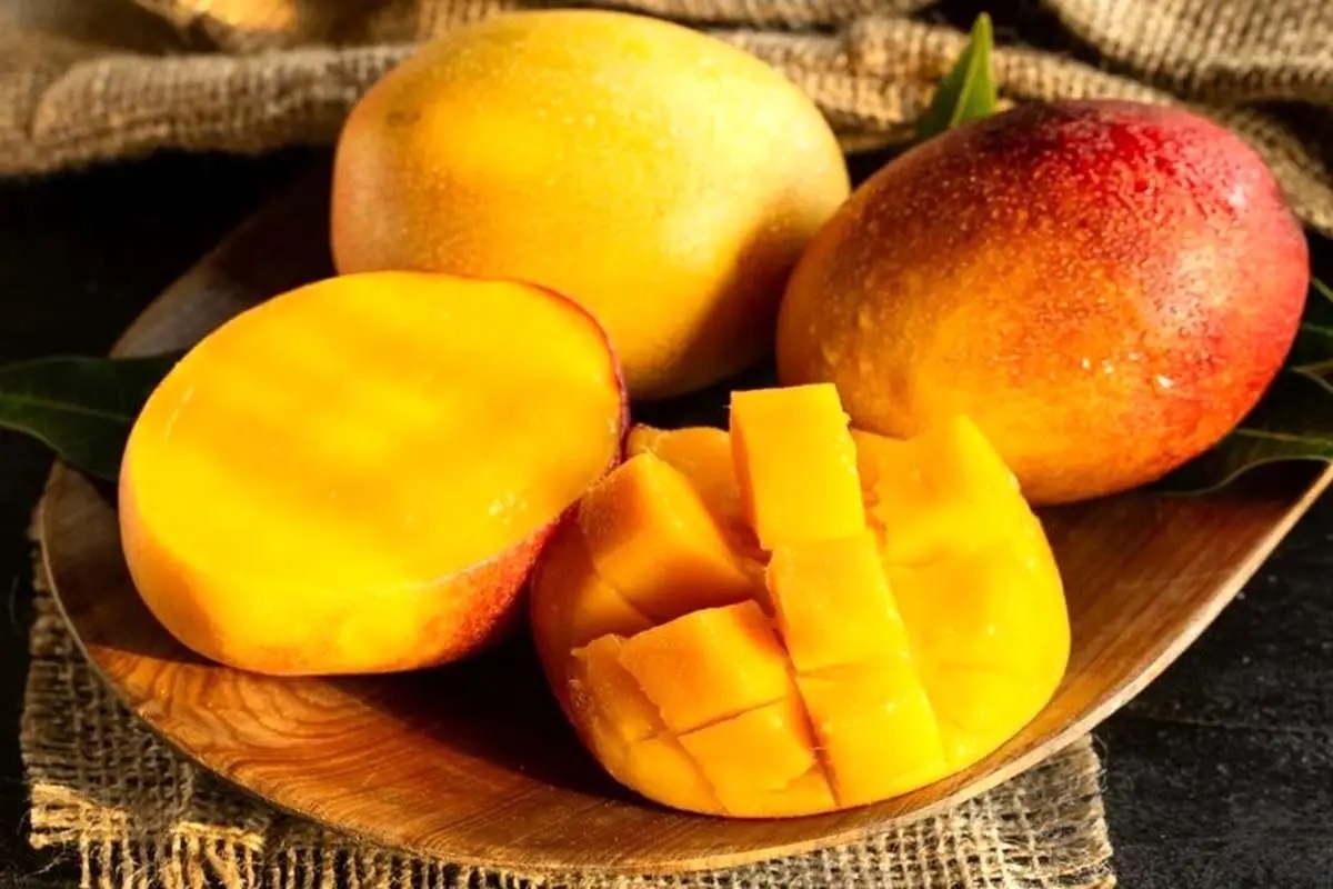چه کسانی نباید لب به انبه بزنند؟