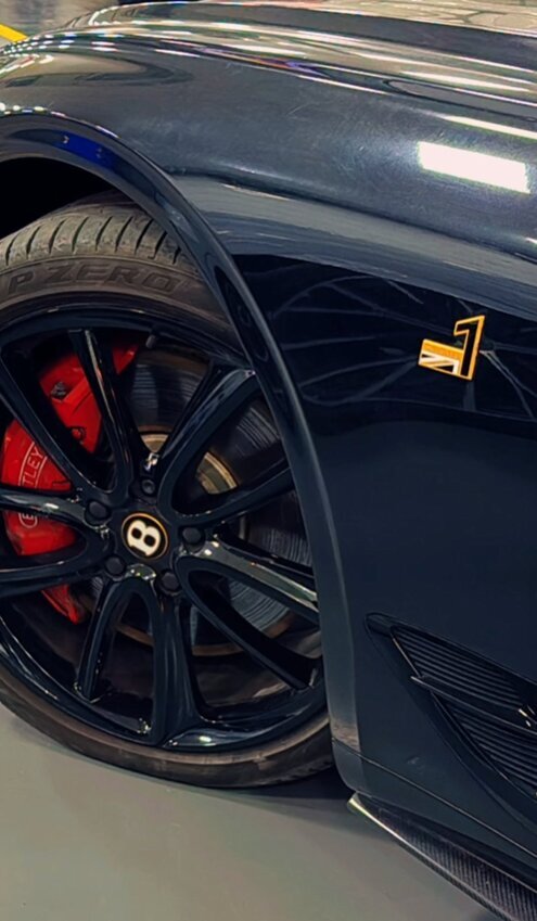 عکس | بوگاتی سحر قریشی فضای مجازی را پر کرد!