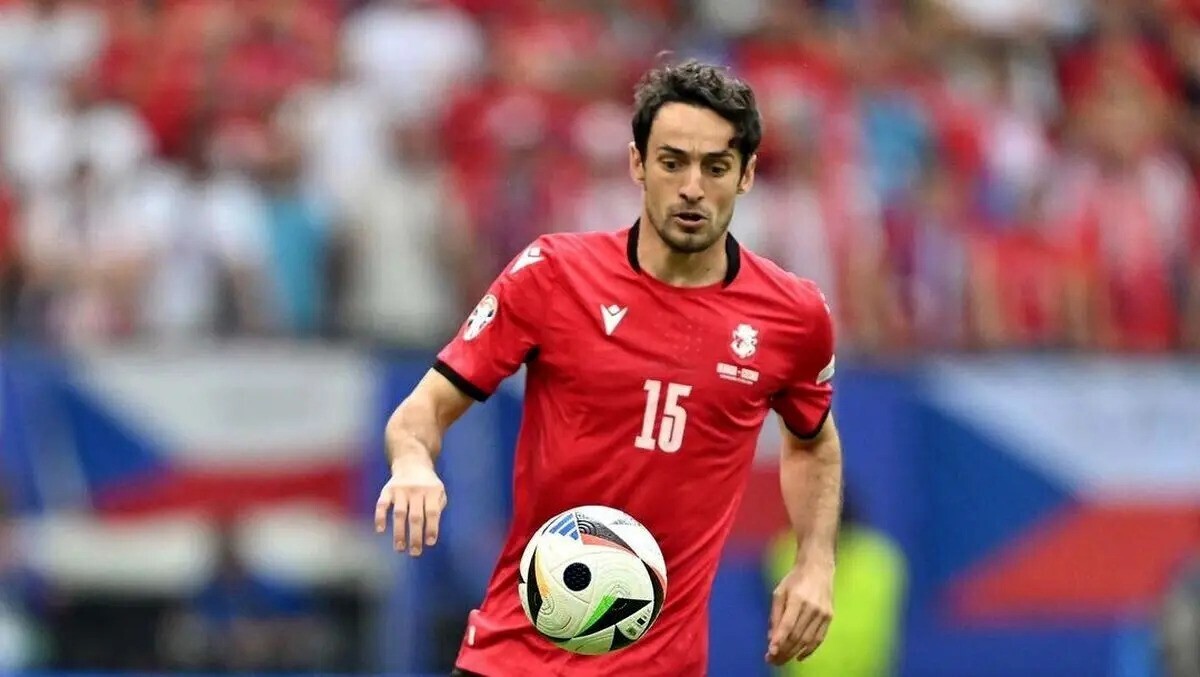 جدایی مدافع گرجستانی پرسپولیس در پایان فصل