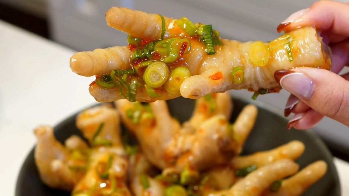 تاثیر شگفت انگیز پای مرغ در از بین بردن چروک صورت