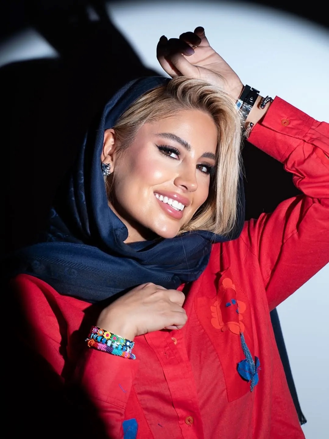 عکس | استایل شاد و جذاب همسرِ بابک جهانبخش غوغا کرد