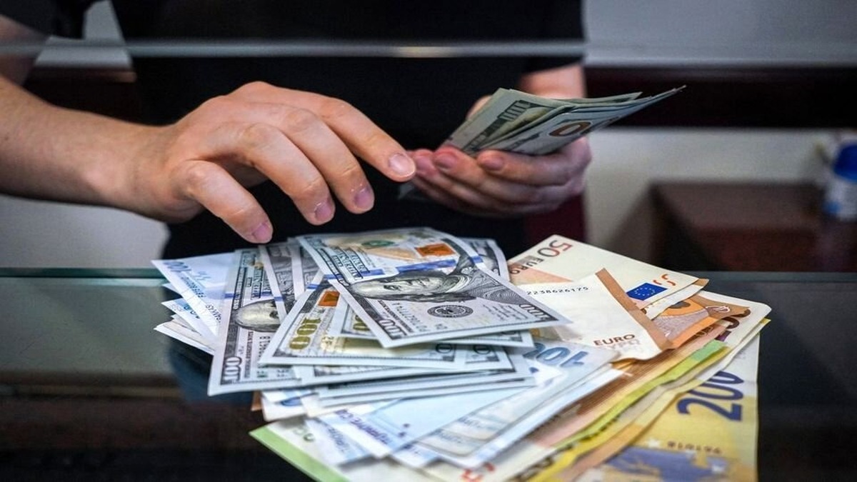 قیمت دلار و یورو در صرافی ملی امروز یکشنبه ۱۱ خرداد ۱۴۰۴