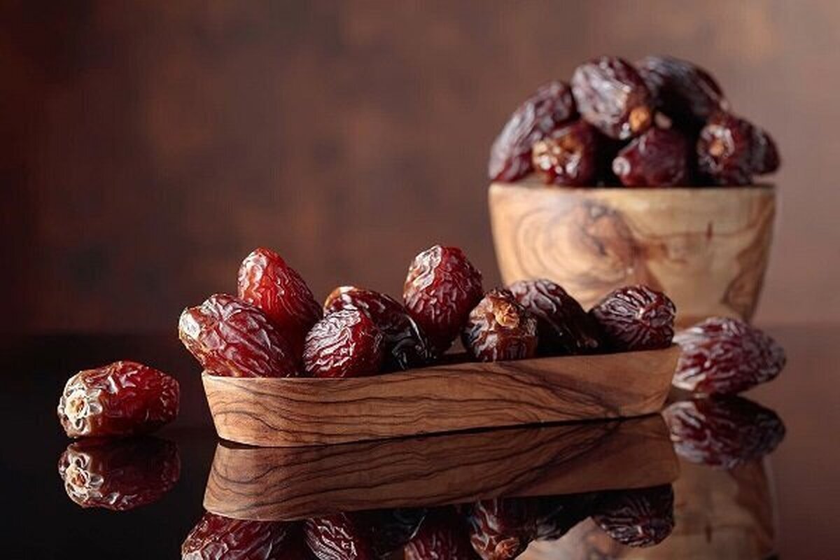عوارض مصرف زیاد خرما چیست؟