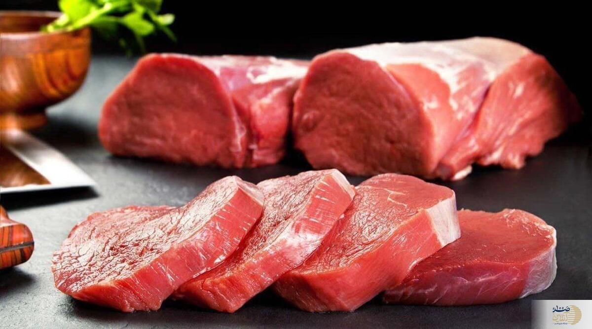هرگز یخ گوشت را دردمای داخل خانه آب نکنید