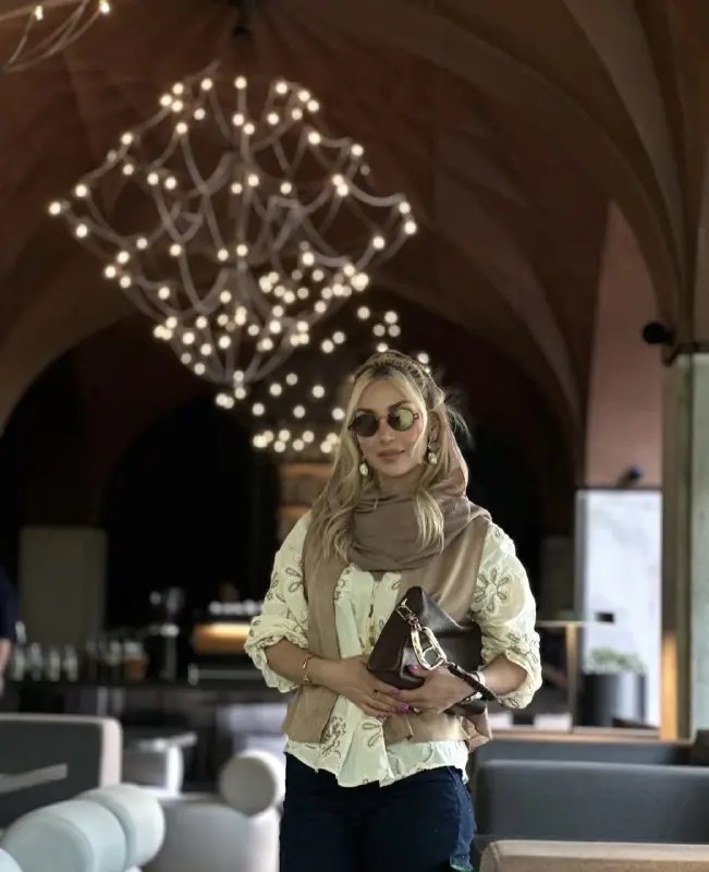 عکس | تیپ بی‌نظیر همسر بهرام رادان توجهات را جلب کرد!