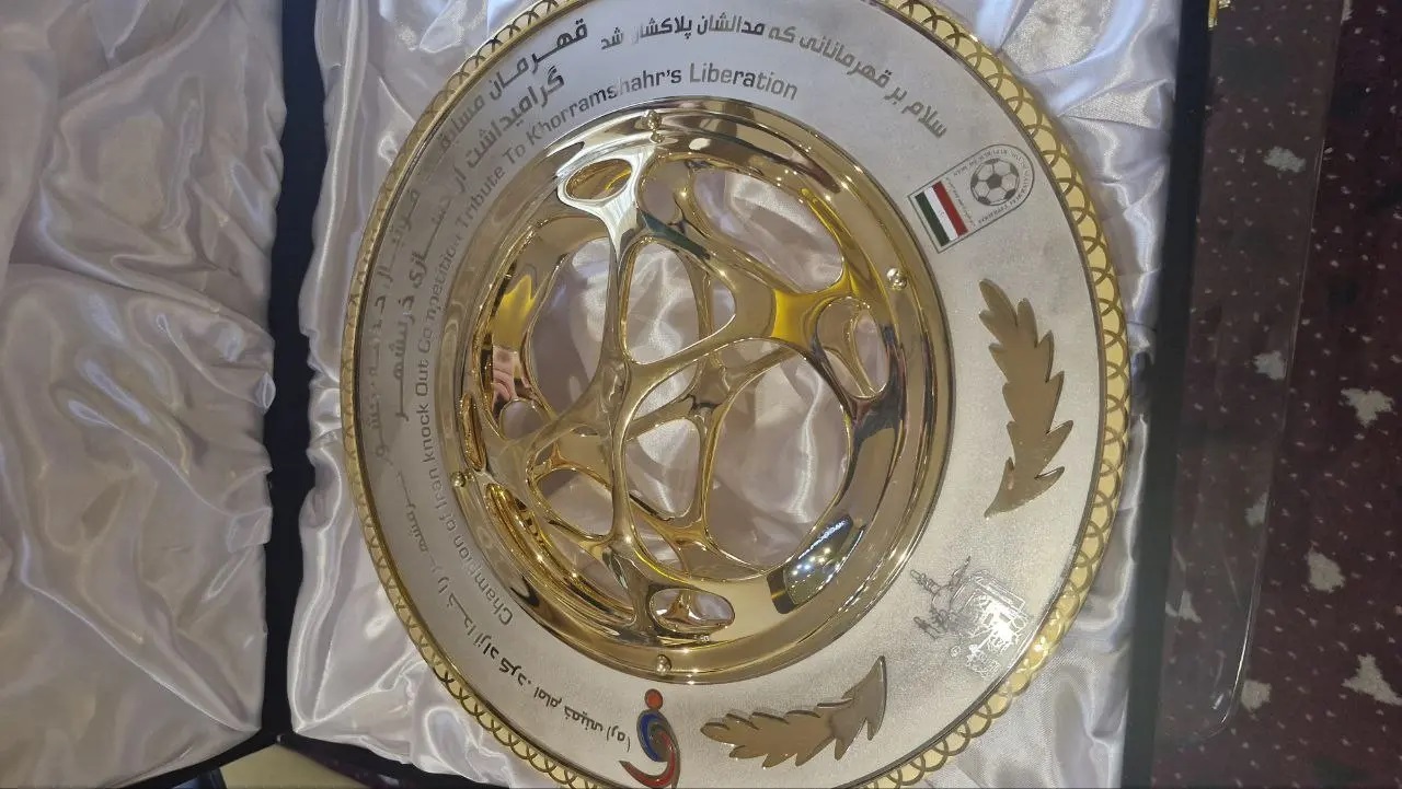 عکس | تصویر جام حذفی در اراک منتشر شد | جام به کدام تیم می‌رسد؟!