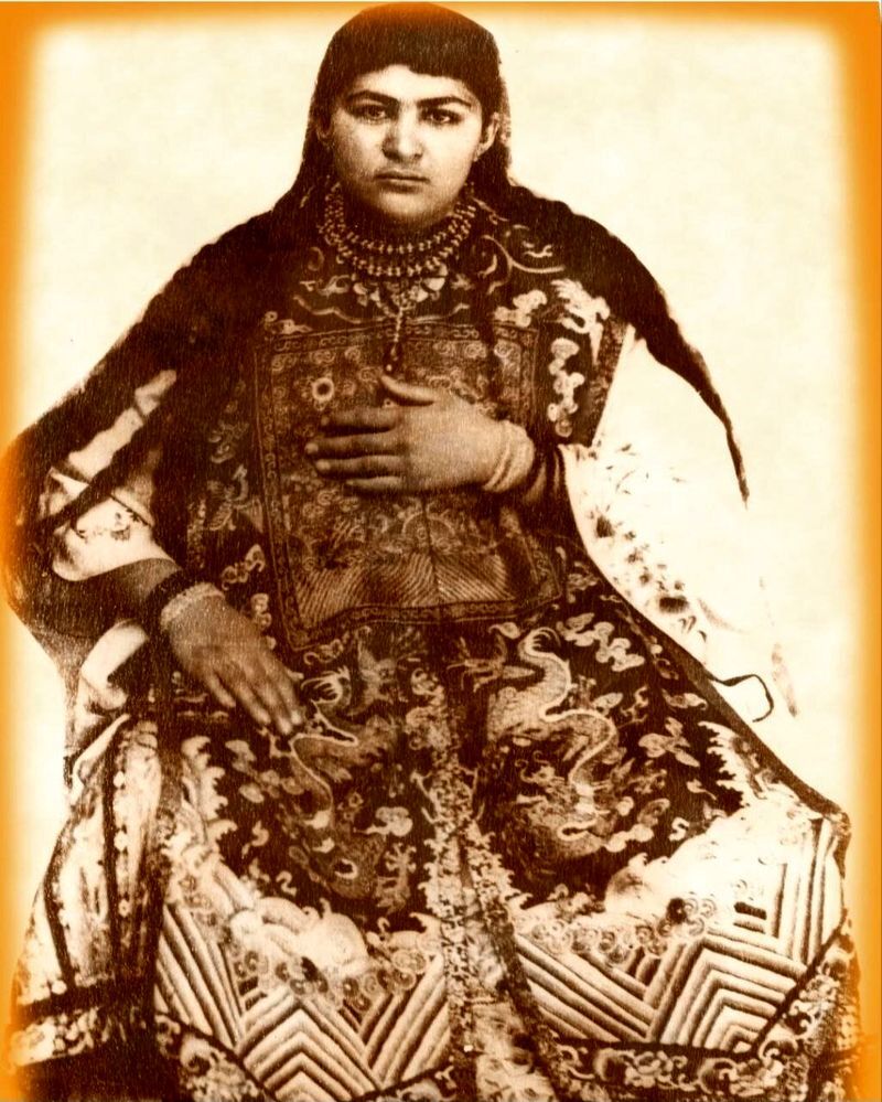 عکس | آخرین سوگلی ناصرالدین شاه با استایل چینی! عکس | آخرین سوگلی ناصرالدین شاه با استایل چینی!