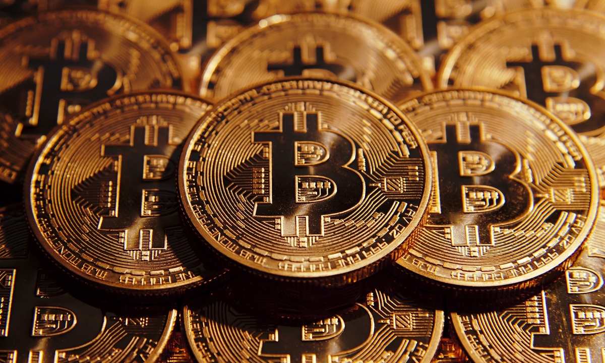 قیمت بیت کوین و ارز‌های دیجیتال امروز دوشنبه ۲ تیر ۱۴۰۴ + جدول